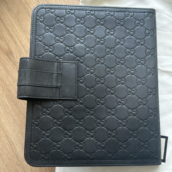 Gucci iPad Case - Picture 3 of 10